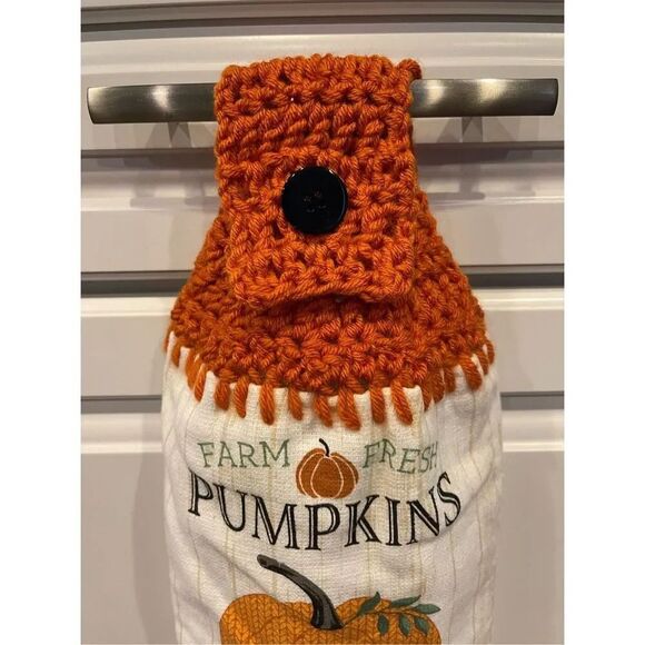 Crochet Top Kitchen Towel- Farm Fresh Pumpkins open daily - Picture 2 of 3